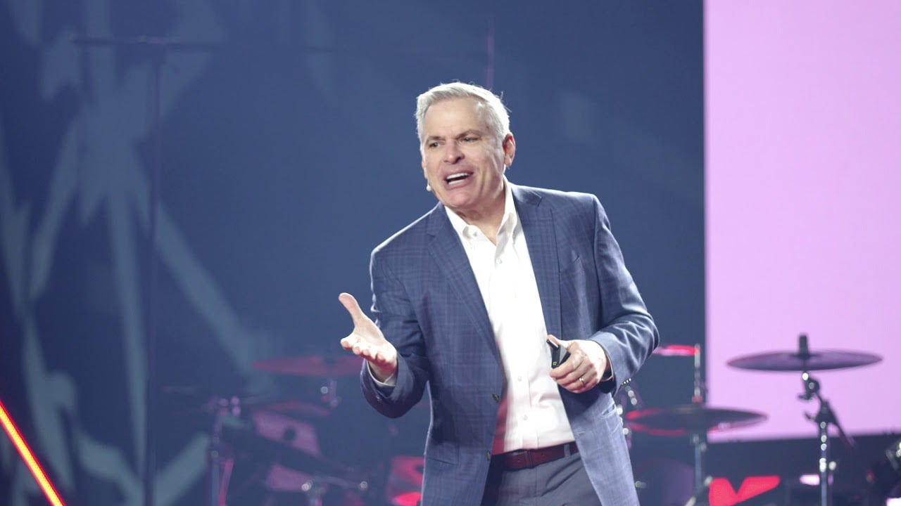 Are you an ideal team player? | Patrick Lencioni — video